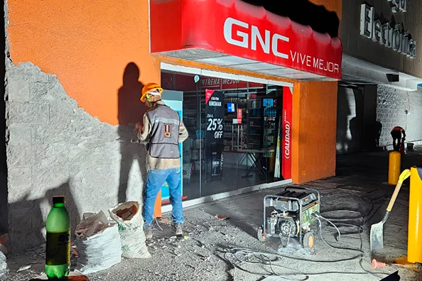 2 proyecto comercial obra civil pintura walmart bocadelrio icrconstruccion