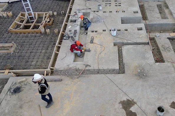 Proyecto industrial con terracería y estructura de concreto para la empresa CIMSA en El Salto, Jalisco