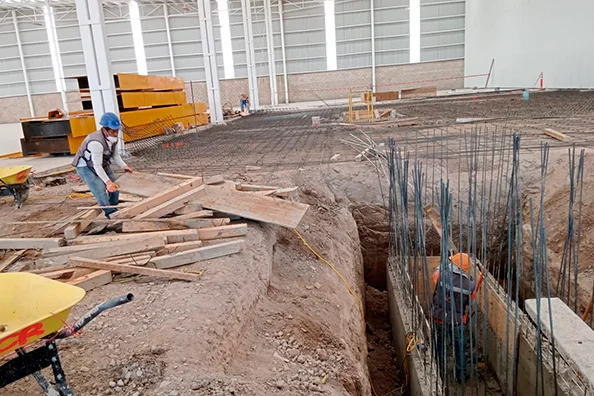 Proyecto industrial con movimiento de tierra para empresa Estral en El Salto, Jaslico